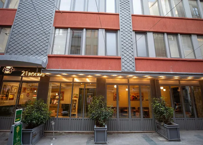 21 Rooms Hotel